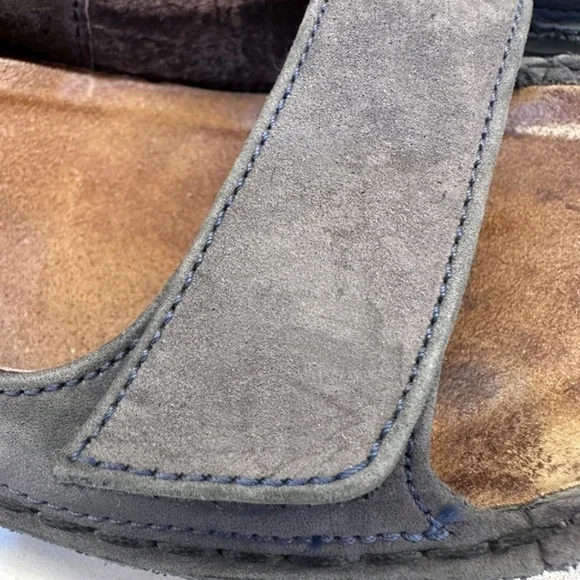 Naot Women's Karenna Flat new buck leather dark taupe women’s. Sz EU 37 US 7 - Picture 4 of 10